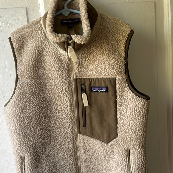 Patagonia Retro Pile Tan and Brown Fleece Vest - Picture 4 of 5
